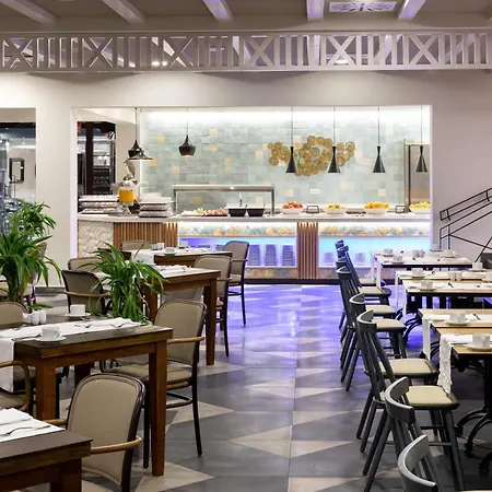 Gran Castillo Tagoro Family & Fun Resort 5*