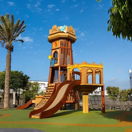 Semesteranläggning (resort) Gran Castillo Tagoro Family & Fun 5*