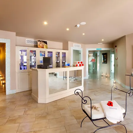 Курортный комплекс Gran Tagoro Family & Fun 5*