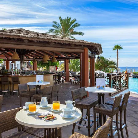 Курортный комплекс Gran Castillo Tagoro Family & Fun 5*