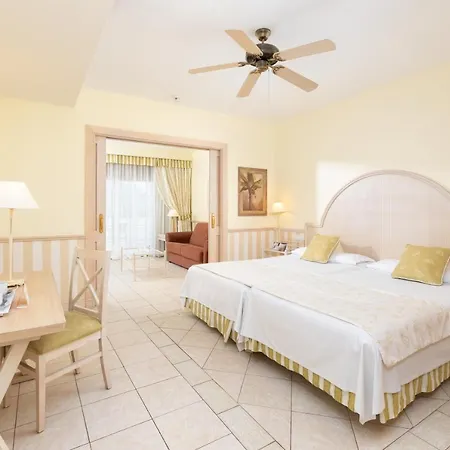Gran Castillo Tagoro Family & Fun 5* Playa Blanca