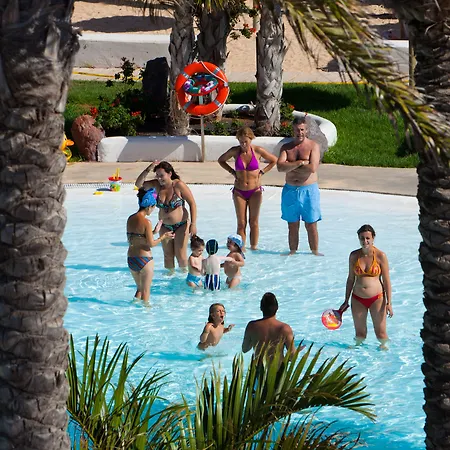 Gran Castillo Tagoro Family & Fun 5* Playa Blanca
