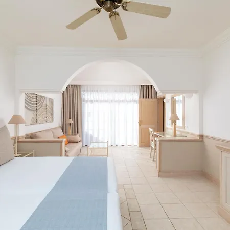Gran Castillo Tagoro Family & Fun 5* Playa Blanca