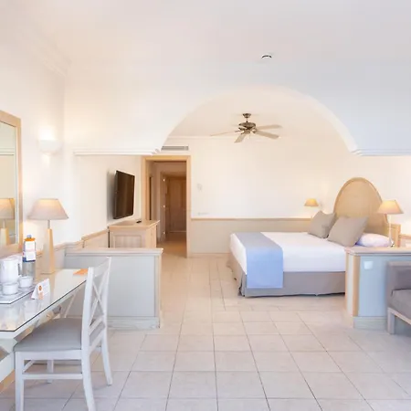 Gran Castillo Tagoro Family & Fun Playa Blanca
