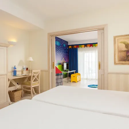 Üdülőközpont Gran Castillo Tagoro Family & Fun Playa Blanca